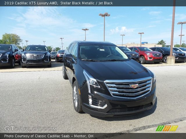 2019 Cadillac XT5 Luxury AWD in Stellar Black Metallic