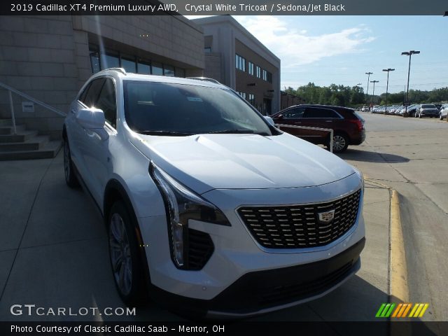 2019 Cadillac XT4 Premium Luxury AWD in Crystal White Tricoat