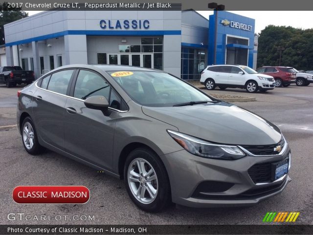 2017 Chevrolet Cruze LT in Pepperdust Metallic