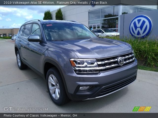 2019 Volkswagen Atlas SE 4Motion in Platinum Gray Metallic