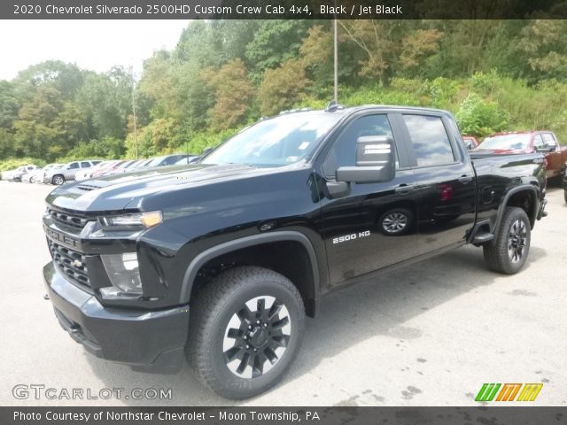 2020 Chevrolet Silverado 2500HD Custom Crew Cab 4x4 in Black