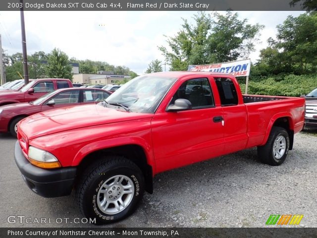 2003 Dodge Dakota SXT Club Cab 4x4 in Flame Red