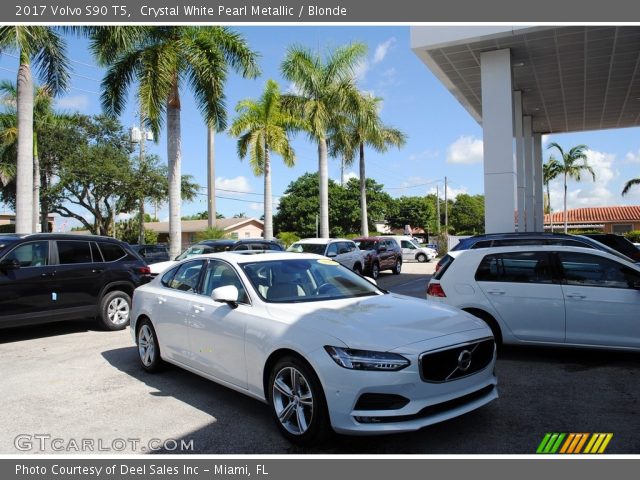 2017 Volvo S90 T5 in Crystal White Pearl Metallic