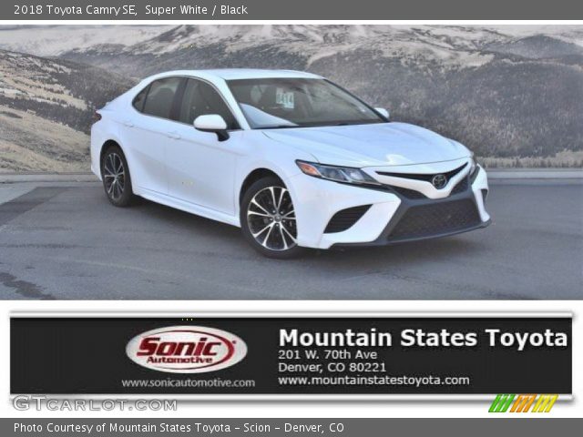 2018 Toyota Camry SE in Super White
