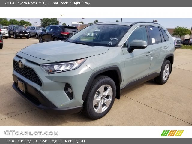 2019 Toyota RAV4 XLE in Lunar Rock