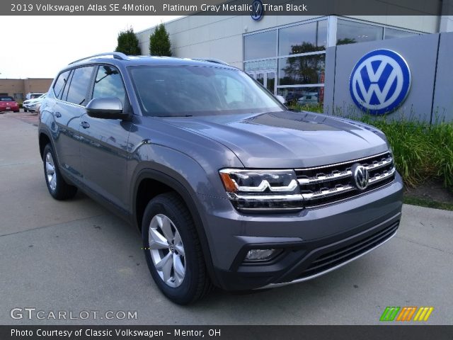 2019 Volkswagen Atlas SE 4Motion in Platinum Gray Metallic