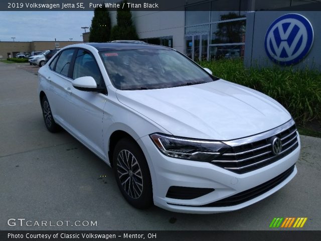 2019 Volkswagen Jetta SE in Pure White