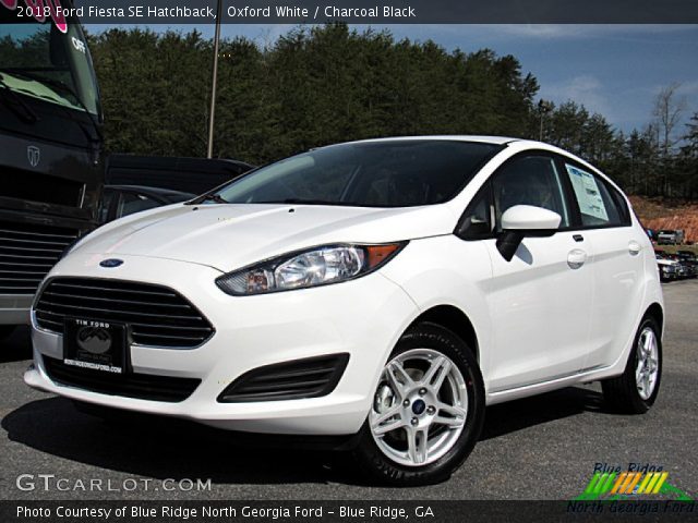2018 Ford Fiesta SE Hatchback in Oxford White