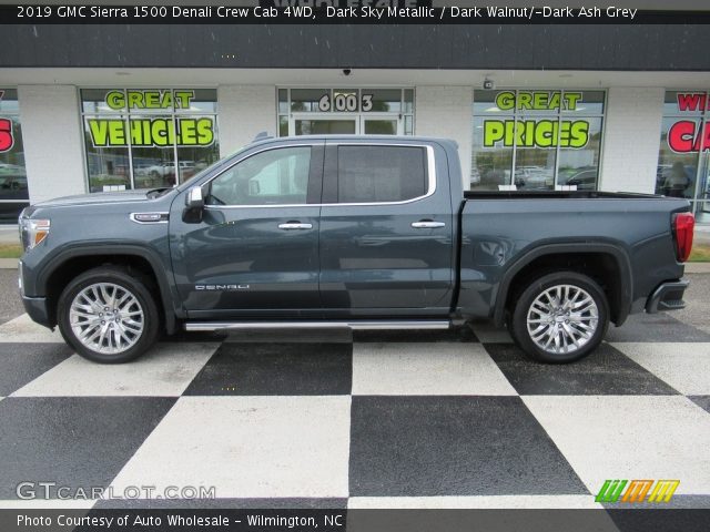 2019 GMC Sierra 1500 Denali Crew Cab 4WD in Dark Sky Metallic