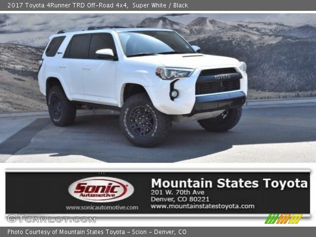 2017 Toyota 4Runner TRD Off-Road 4x4 in Super White
