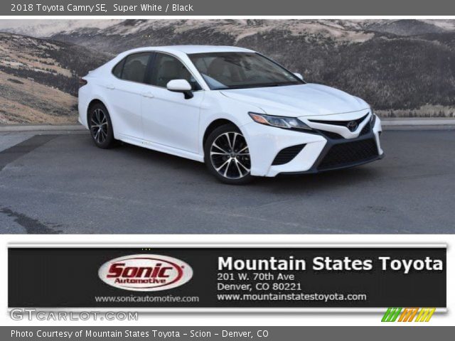 2018 Toyota Camry SE in Super White