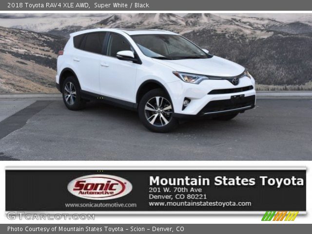 2018 Toyota RAV4 XLE AWD in Super White