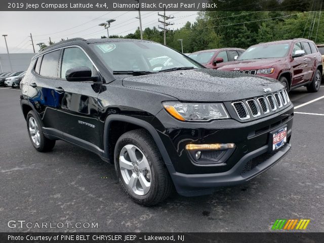 2019 Jeep Compass Latitude 4x4 in Diamond Black Crystal Pearl