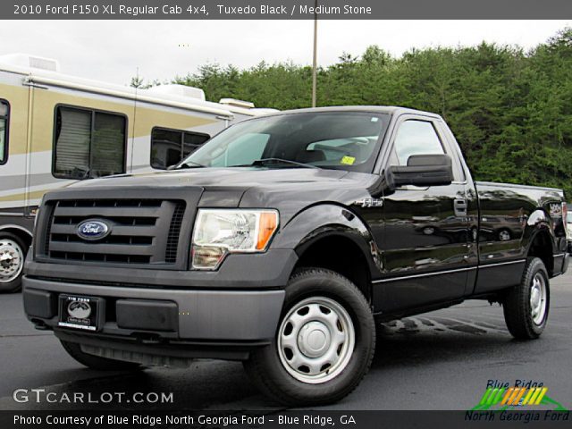 2010 Ford F150 XL Regular Cab 4x4 in Tuxedo Black