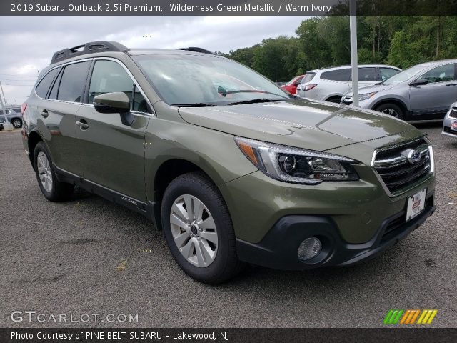 2019 Subaru Outback 2.5i Premium in Wilderness Green Metallic