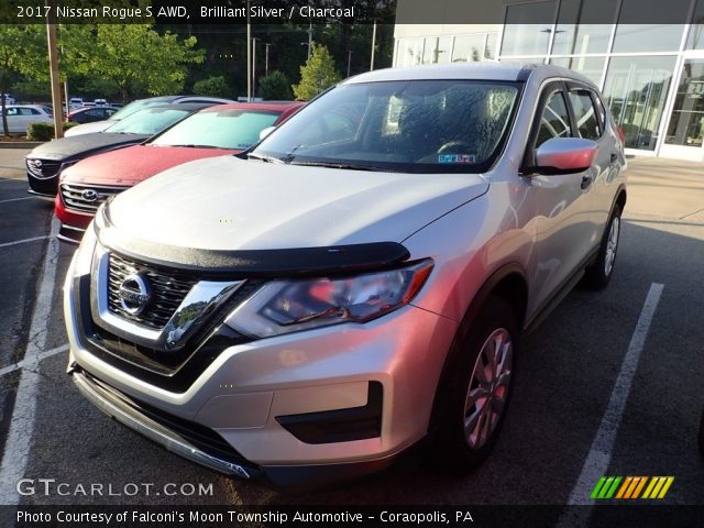 2017 Nissan Rogue S AWD in Brilliant Silver
