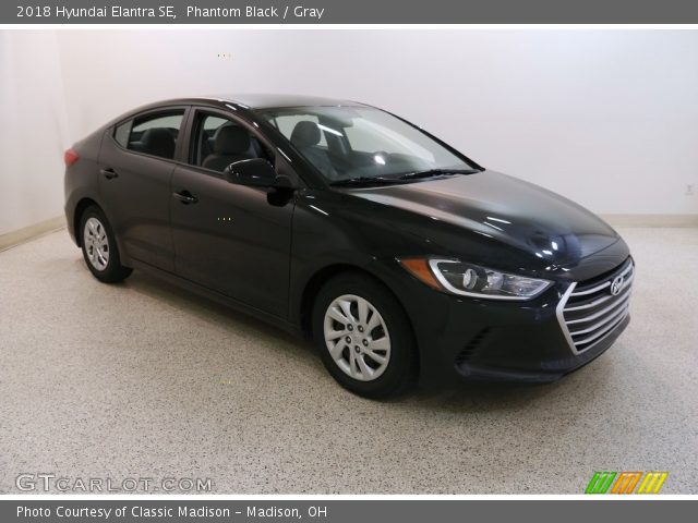 2018 Hyundai Elantra SE in Phantom Black