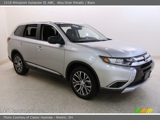 2018 Mitsubishi Outlander ES AWC in Alloy Silver Metallic