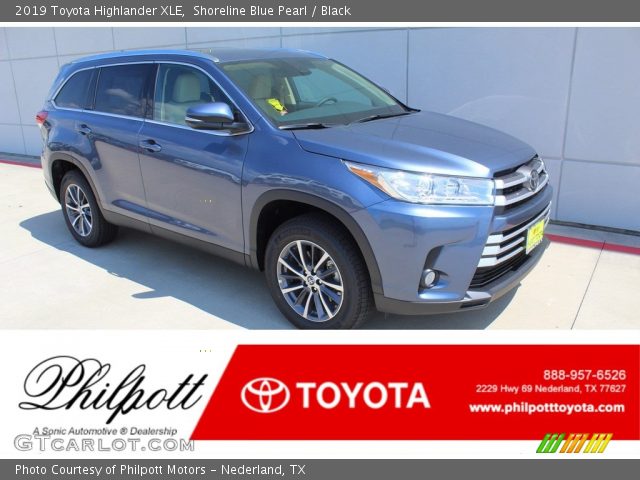 2019 Toyota Highlander XLE in Shoreline Blue Pearl