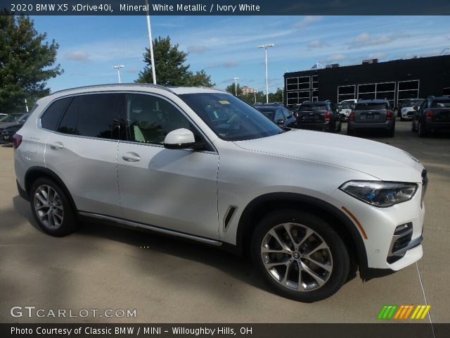 2020 BMW X5 xDrive40i in Mineral White Metallic