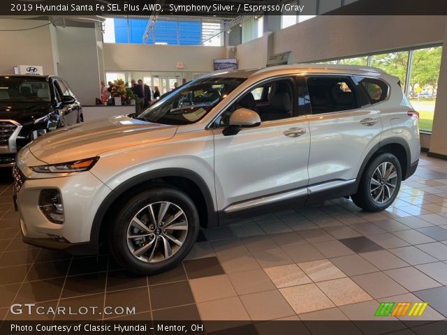 2019 Hyundai Santa Fe SEL Plus AWD in Symphony Silver