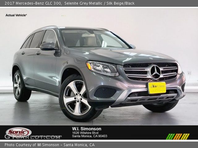 2017 Mercedes-Benz GLC 300 in Selenite Grey Metallic