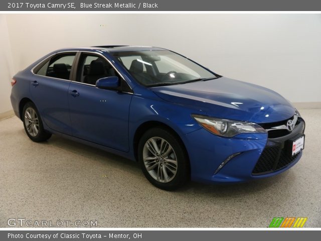 2017 Toyota Camry SE in Blue Streak Metallic