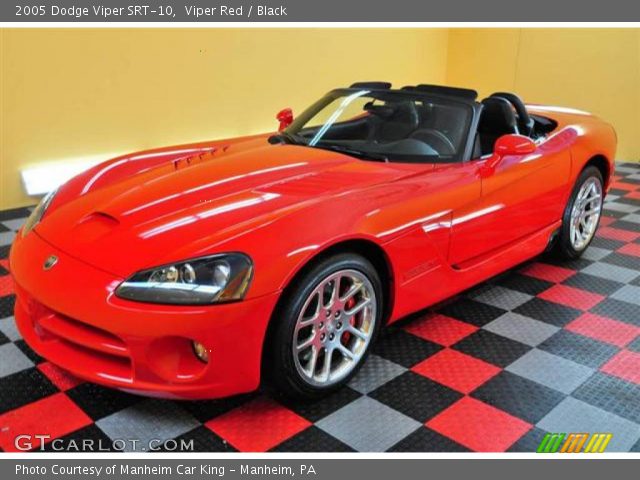 2005 Dodge Viper SRT-10 in Viper Red