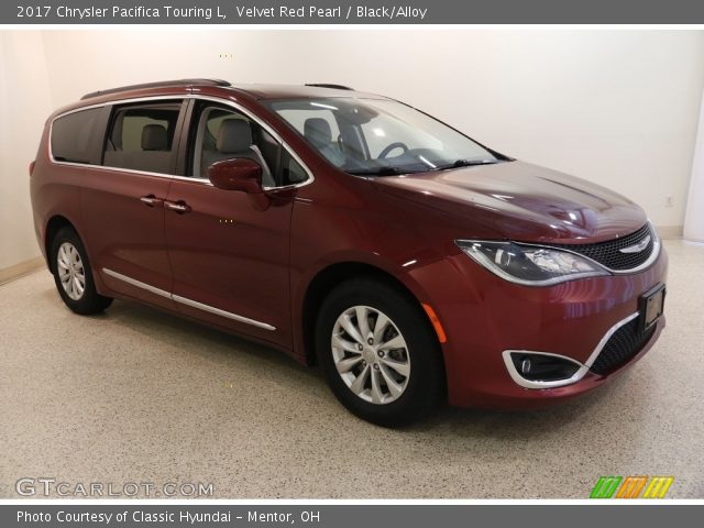 2017 Chrysler Pacifica Touring L in Velvet Red Pearl