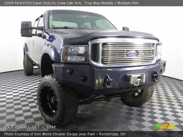 2004 Ford F350 Super Duty XL Crew Cab 4x4 in True Blue Metallic