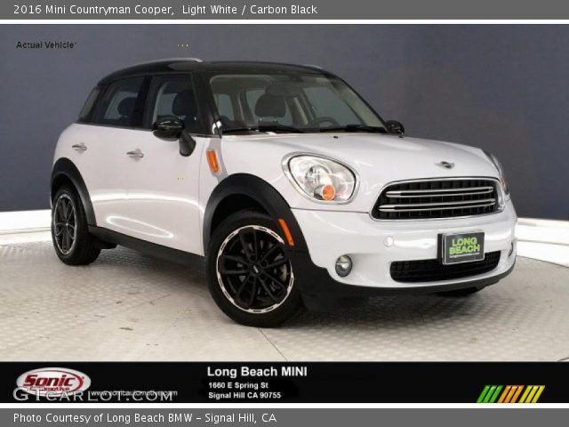 2016 Mini Countryman Cooper in Light White