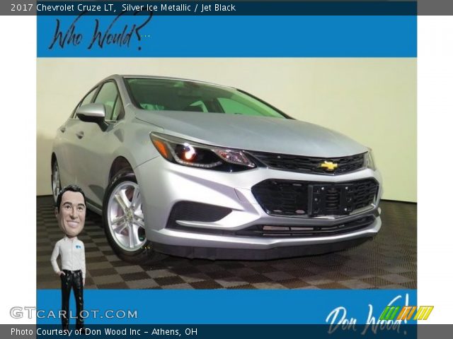 2017 Chevrolet Cruze LT in Silver Ice Metallic
