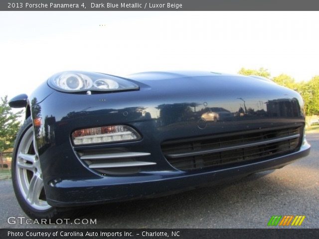 2013 Porsche Panamera 4 in Dark Blue Metallic