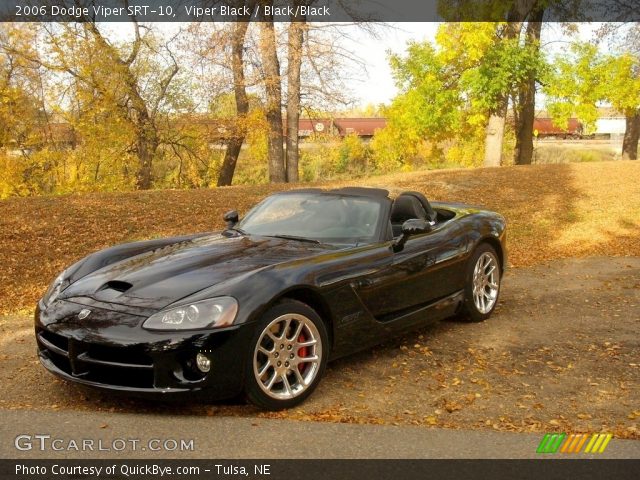 2006 Dodge Viper SRT-10 in Viper Black