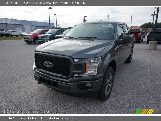 2019 Ford F150 STX SuperCrew 4x4 in Magnetic