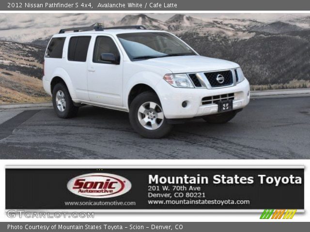 2012 Nissan Pathfinder S 4x4 in Avalanche White
