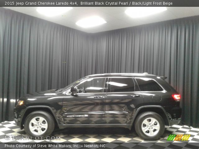 2015 Jeep Grand Cherokee Laredo 4x4 in Brilliant Black Crystal Pearl