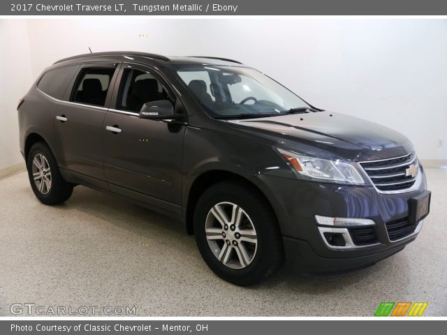 2017 Chevrolet Traverse LT in Tungsten Metallic