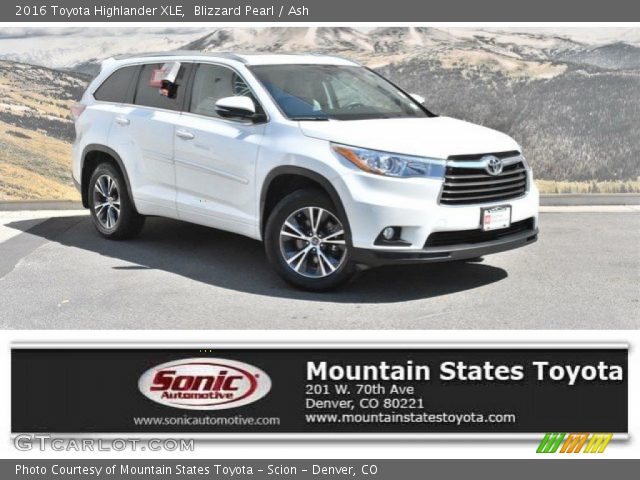 2016 Toyota Highlander XLE in Blizzard Pearl