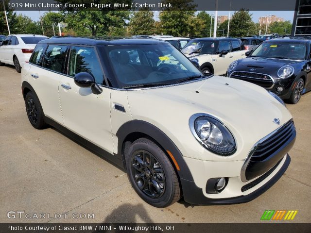 2019 Mini Clubman Cooper in Pepper White