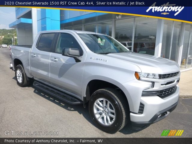 2020 Chevrolet Silverado 1500 RST Crew Cab 4x4 in Silver Ice Metallic