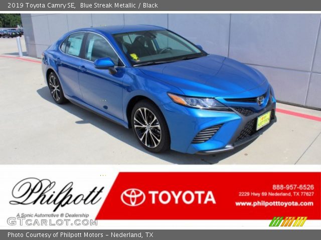 2019 Toyota Camry SE in Blue Streak Metallic