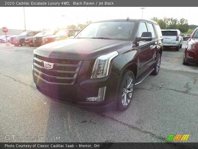 2020 Cadillac Escalade Luxury 4WD in Black Raven