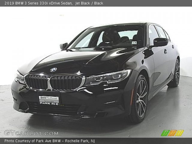 2019 BMW 3 Series 330i xDrive Sedan in Jet Black