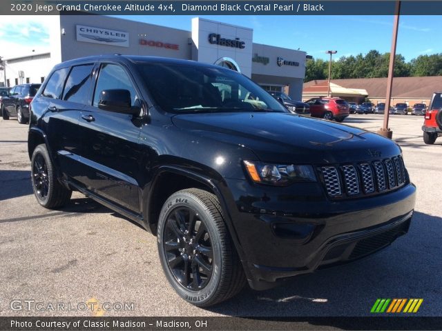 2020 Jeep Grand Cherokee Altitude 4x4 in Diamond Black Crystal Pearl