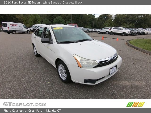 2010 Ford Focus SE Sedan in White Suede