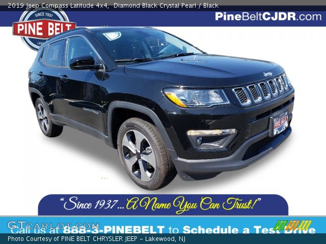 2019 Jeep Compass Latitude 4x4 in Diamond Black Crystal Pearl