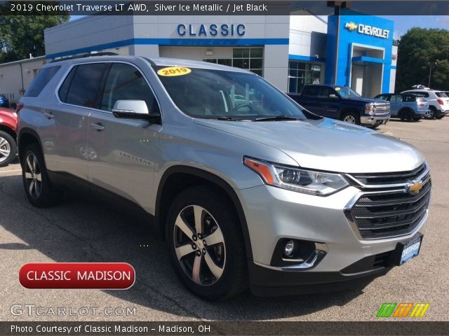 2019 Chevrolet Traverse LT AWD in Silver Ice Metallic