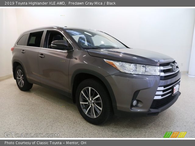 2019 Toyota Highlander XLE AWD in Predawn Gray Mica