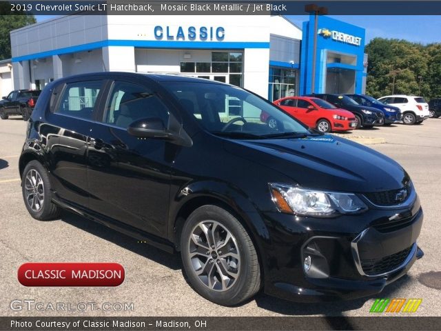 2019 Chevrolet Sonic LT Hatchback in Mosaic Black Metallic